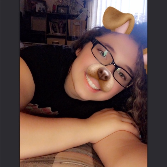 Meet your Posher, Makailey - Picture 1 of 1